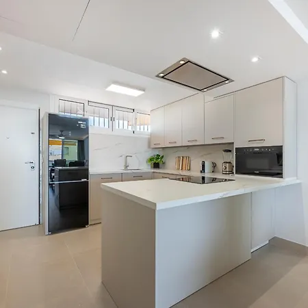 El Faro Deluxe מארבלה